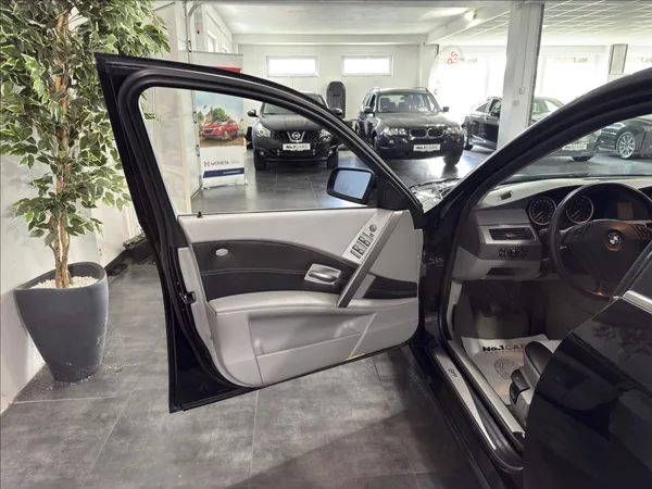 BMW Řada 5 2,2 520i V6 ANGEL SUPER STAV - foto 6