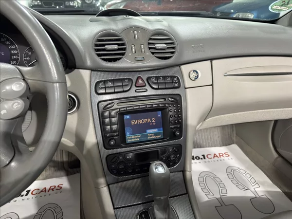 Mercedes-Benz CLK 1,8 200 KEY-LESS BI-XEN WHIT - foto 10