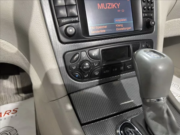 Mercedes-Benz CLK 1,8 200 KEY-LESS BI-XEN WHIT - foto 14