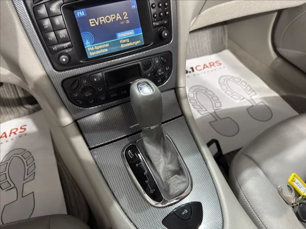 Mercedes-Benz CLK 1,8 200 KEY-LESS BI-XEN WHIT - foto 15