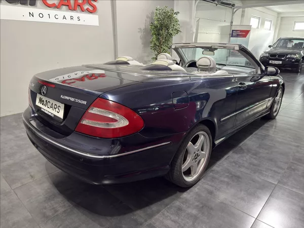Mercedes-Benz CLK 1,8 200 KEY-LESS BI-XEN WHIT - foto 5