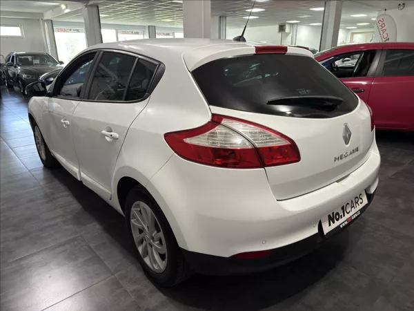 Renault Mégane 1,6 i LIMITED NAVI VÝHŘEV - foto 4