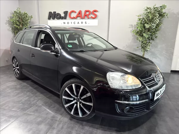 Volkswagen Golf 1,4 TSI VÝHŘEV KLIMA R18 ALU