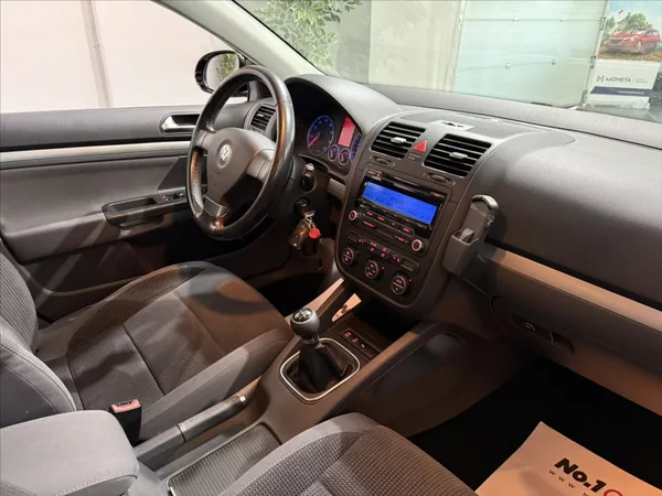 Volkswagen Golf 1,4 TSI VÝHŘEV KLIMA R18 ALU - foto 14