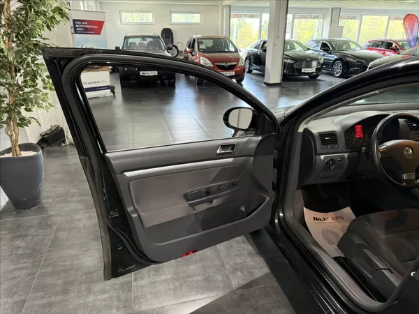 Volkswagen Golf 1,4 TSI VÝHŘEV KLIMA R18 ALU - foto 6