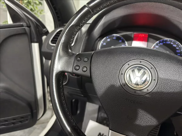 Volkswagen EOS 2,0 FSI ČERVENÁ KŮŽE BI-XEN - foto 11