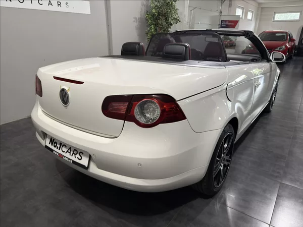 Volkswagen EOS 2,0 FSI ČERVENÁ KŮŽE BI-XEN - foto 5