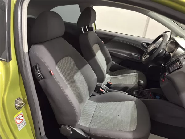 Seat Ibiza 1,4 i KLIMATIZACE PO STK - foto 15
