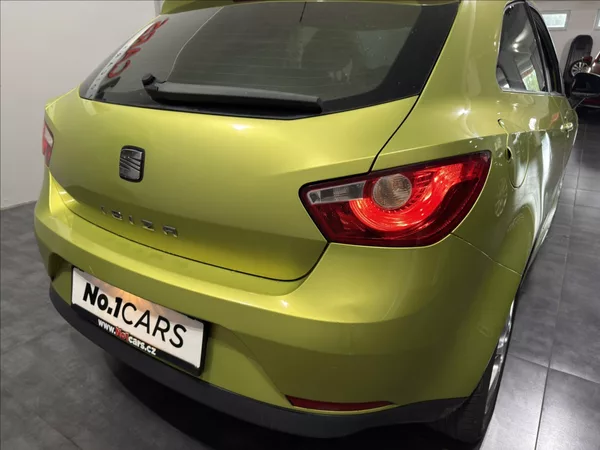 Seat Ibiza 1,4 i KLIMATIZACE PO STK - foto 16