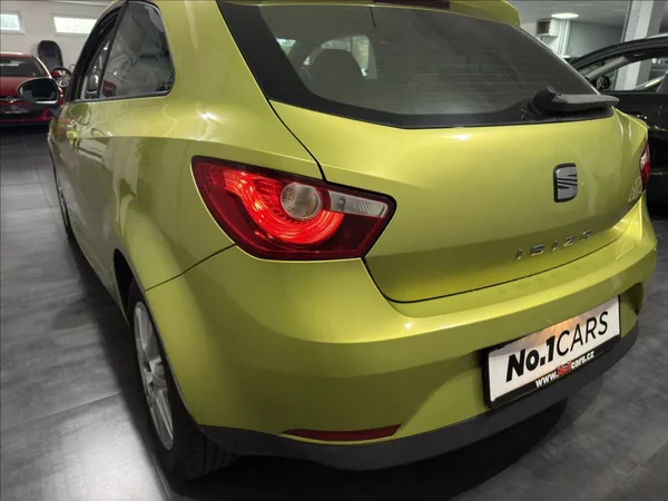 Seat Ibiza 1,4 i KLIMATIZACE PO STK - foto 17
