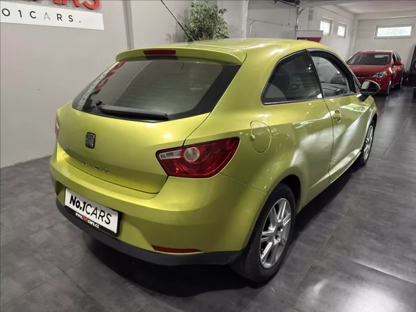 Seat Ibiza 1,4 i KLIMATIZACE PO STK - foto 5