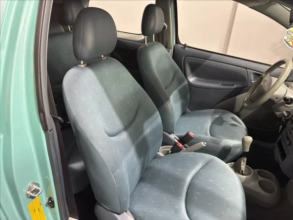 Toyota Yaris 1,0 VVT-i SLUŠNÝ STAV STK - foto 10