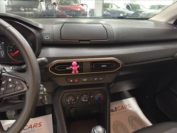 Dacia Sandero 1,0 TCe STEPWAY 1.MAJ ČR DPH - foto 12