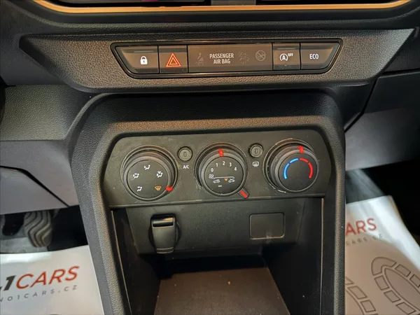 Dacia Sandero 1,0 TCe STEPWAY 1.MAJ ČR DPH - foto 13
