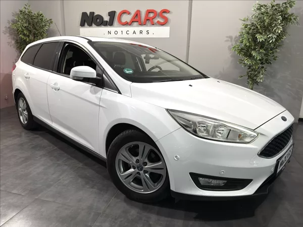 Ford Focus 0,9 EB VÝHŘEV ČIDLA ALU STK