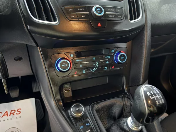 Ford Focus 0,9 EB VÝHŘEV ČIDLA ALU STK - foto 14