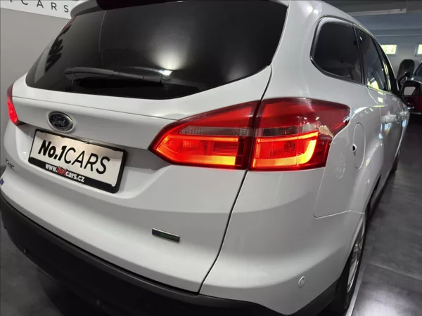 Ford Focus 0,9 EB VÝHŘEV ČIDLA ALU STK - foto 23
