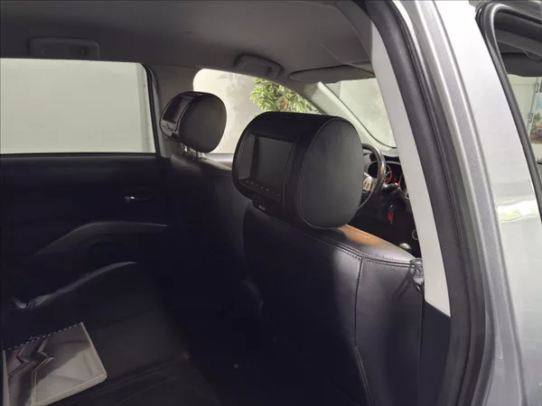 Citroën C-Crosser 2,2 HDI AWD EXCLUSIVE XENON - foto 22