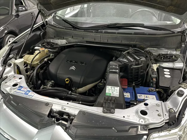 Citroën C-Crosser 2,2 HDI AWD EXCLUSIVE XENON - foto 34