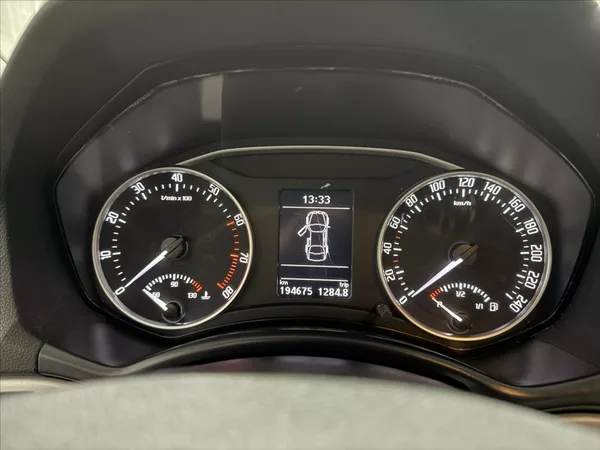 Škoda Octavia 1,4 TSI 90KW XENON ELEGENACE - foto 13