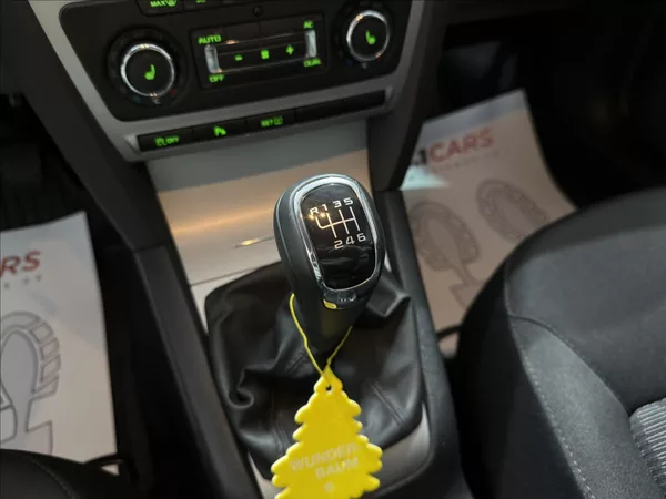 Škoda Octavia 1,4 TSI 90KW XENON ELEGENACE - foto 17