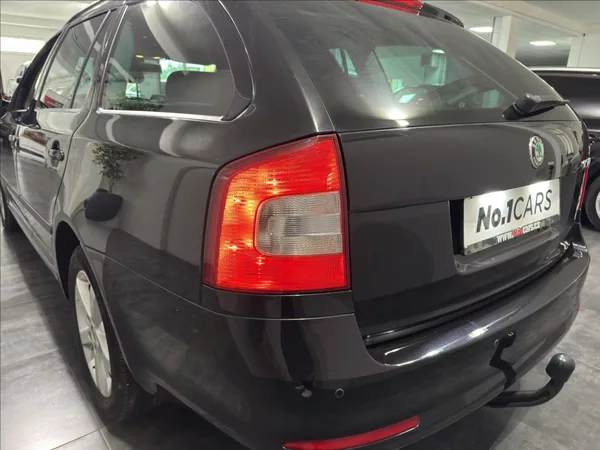 Škoda Octavia 1,4 TSI 90KW XENON ELEGENACE - foto 26
