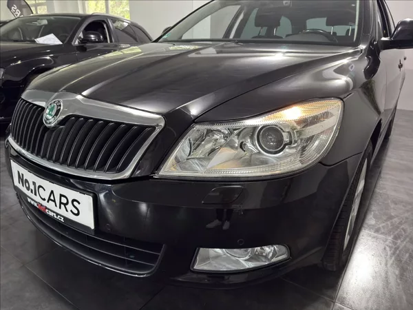 Škoda Octavia 1,4 TSI 90KW XENON ELEGENACE - foto 28