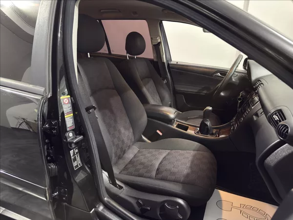 Mercedes-Benz Třídy C 1,8 200 KOMPRESOR STK 10/28 - foto 16