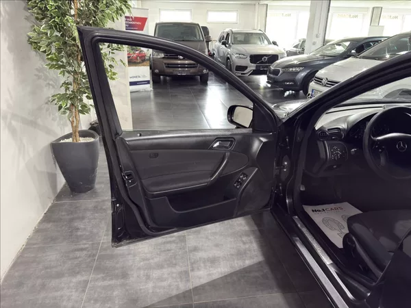 Mercedes-Benz Třídy C 1,8 200 KOMPRESOR STK 10/28 - foto 6