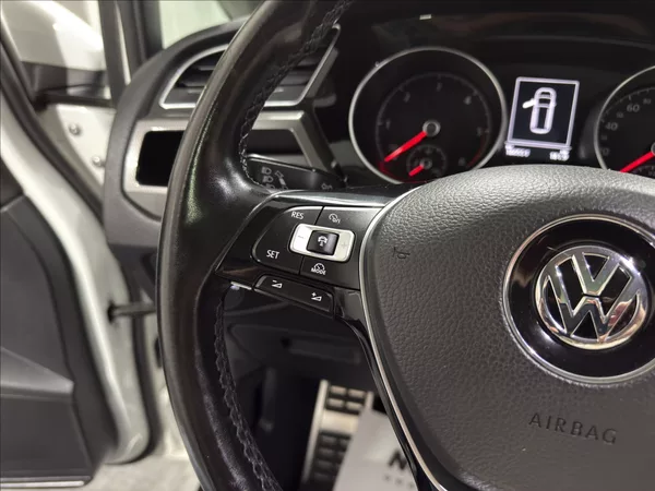 Volkswagen Touran 1,6 TDI JOIN ACC PANORAMA - foto 10