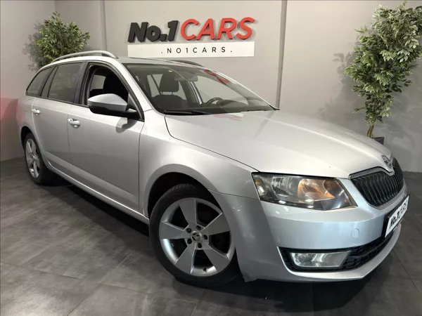 Škoda Octavia 1,6 TDI KEY-LESS TAŽNÉ ČR