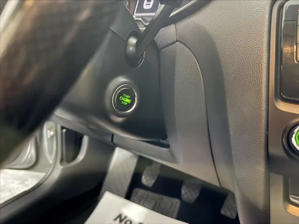 Škoda Octavia 1,6 TDI KEY-LESS TAŽNÉ ČR - foto 17