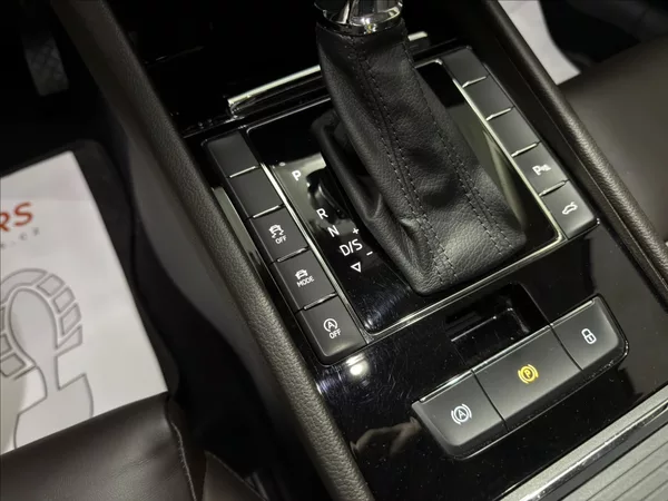 Škoda Superb 2,0 TDI DSG 4X4 140KW L&K - foto 21