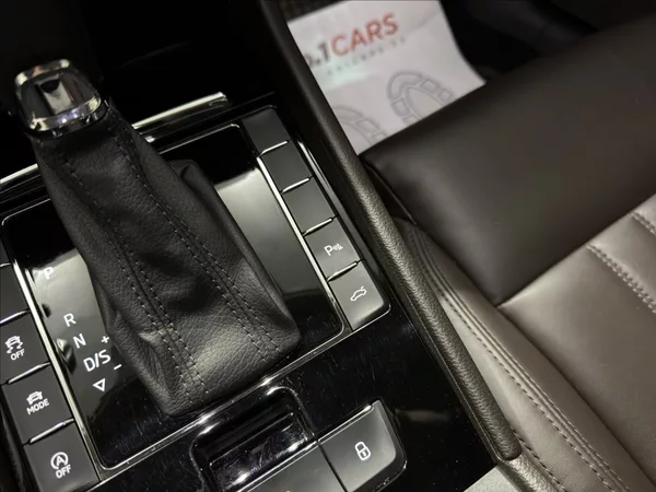 Škoda Superb 2,0 TDI DSG 4X4 140KW L&K - foto 22