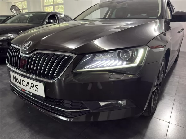Škoda Superb 2,0 TDI DSG 4X4 140KW L&K - foto 38