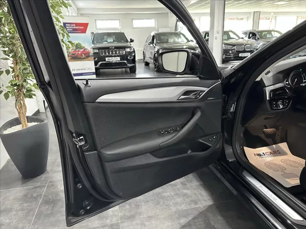 BMW Řada 5 2,0 530E PLUG-IN FULL LED TO - foto 6