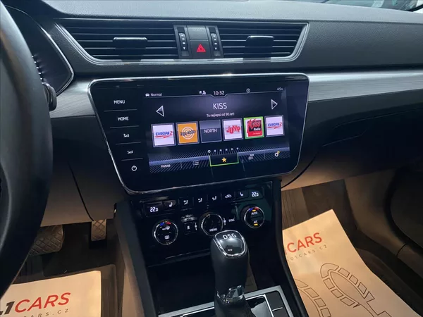 Škoda Superb 1,4 TSI iV DSG LED 1.MAJ ČR - foto 11