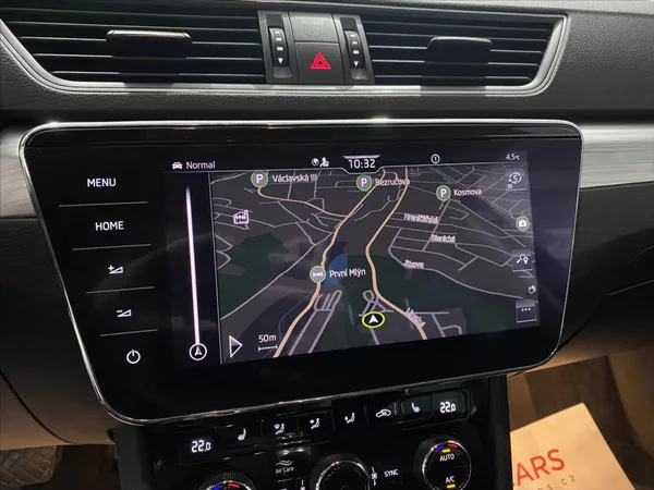 Škoda Superb 1,4 TSI iV DSG LED 1.MAJ ČR - foto 12