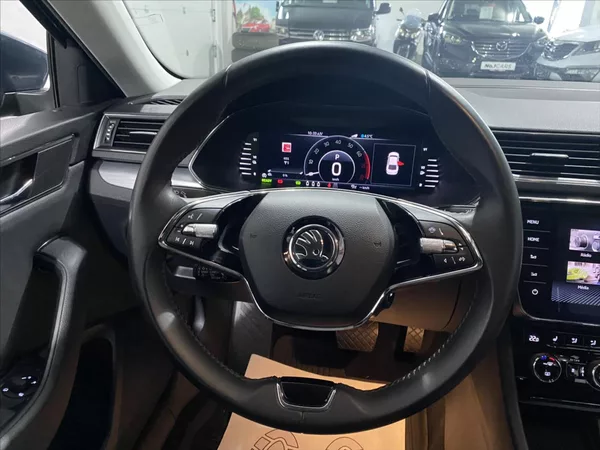 Škoda Superb 1,4 TSI iV DSG LED 1.MAJ ČR - foto 20