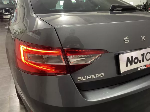 Škoda Superb 1,4 TSI iV DSG LED 1.MAJ ČR - foto 27