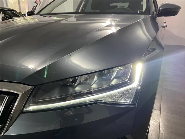 Škoda Superb 1,4 TSI iV DSG LED 1.MAJ ČR - foto 28