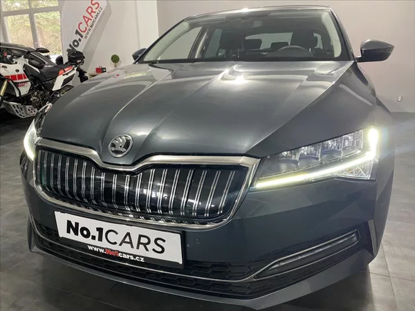 Škoda Superb 1,4 TSI iV DSG LED 1.MAJ ČR - foto 29