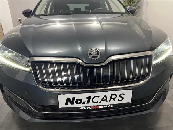Škoda Superb 1,4 TSI iV DSG LED 1.MAJ ČR - foto 30