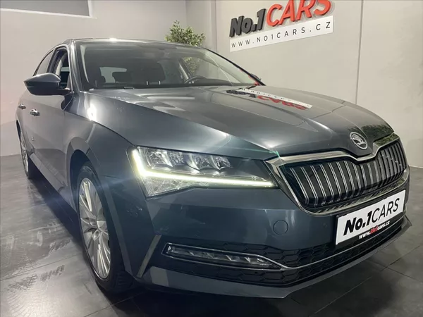 Škoda Superb 1,4 TSI iV DSG LED 1.MAJ ČR - foto 32