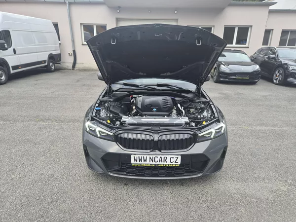 BMW Řada 3 TOURING 330D M SPORT 210kw 19A - foto 18