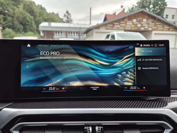 BMW Řada 3 TOURING 330D M SPORT 210kw 19A - foto 29