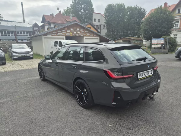 BMW Řada 3 TOURING 330D M SPORT 210kw 19A - foto 4