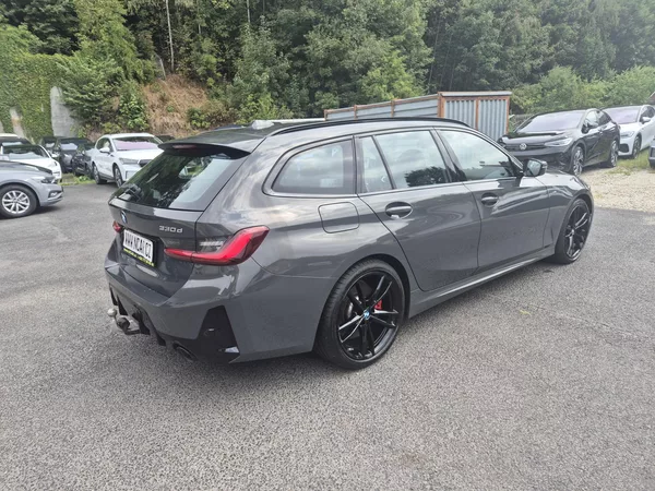 BMW Řada 3 TOURING 330D M SPORT 210kw 19A - foto 5
