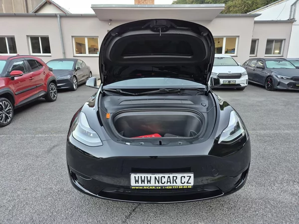 Tesla Model Y RWD 235kw 95,3 % - foto 18