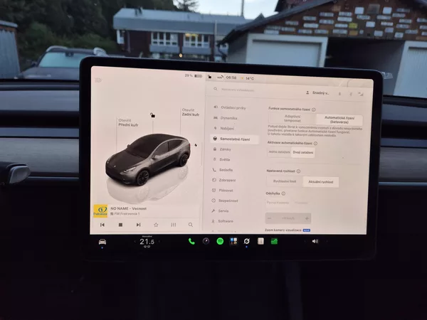 Tesla Model Y RWD 235kw 95,3 % - foto 22